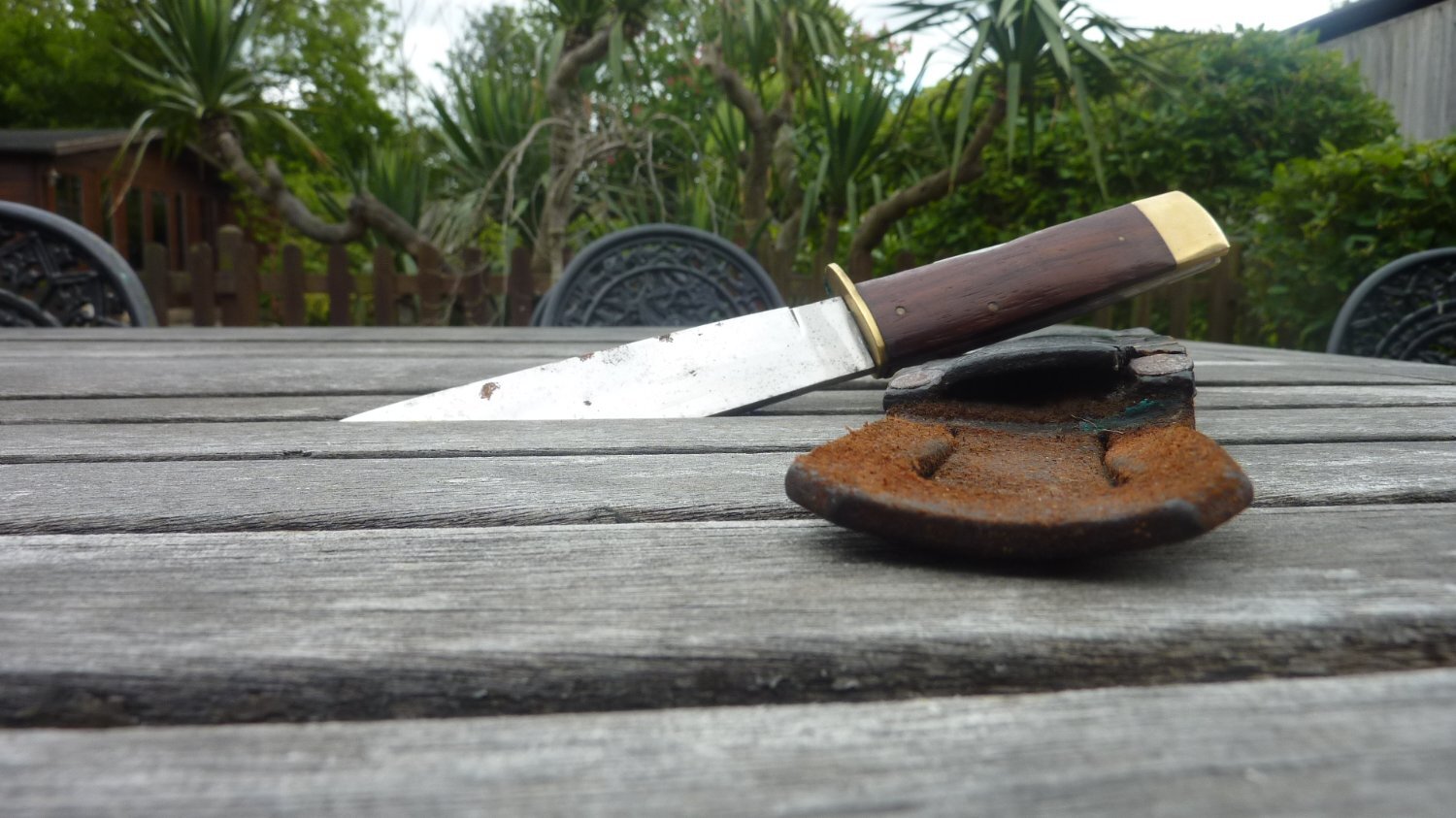 Antique British Bowie scout Knive - {CATEGORY} in 
