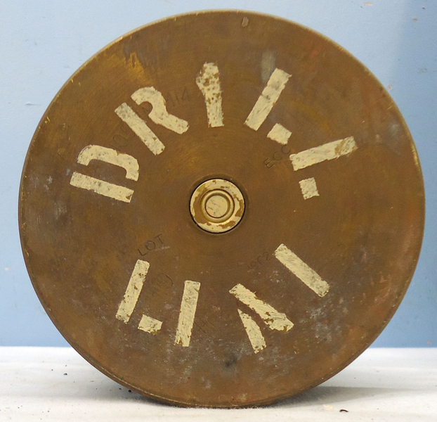 INERT DEACTIVATED. British 105MM Howitzer (105x371R) Drill, High Explosive (H.E) Round Including Inert Incremental Charge bags and M577 Percussion Nose Fuse. - O 1771 INERT DEACTIVATED. British 105MM Howitzer (105x371R) Drill, High Explosive (H.E) Round Including Inert Incremental Charge bags and M577 Percussion Nose Fuse. - O 1771  Other Ammunition - {CATEGORY}
