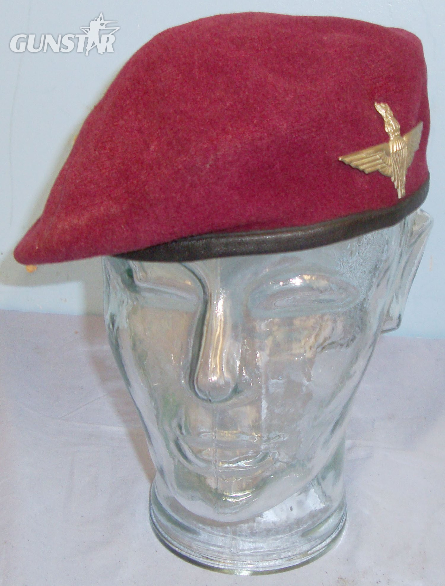 Original, WW2 British Parachute Regiment Red Beret with Kings Crown Para Cap Badge to Para 6162000. Stock Number HE 865  Clothing in 
