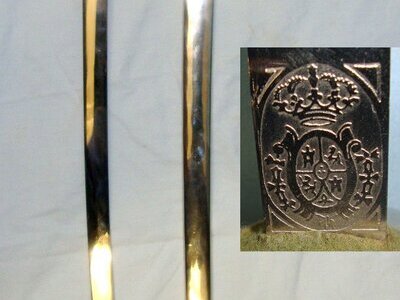 MINT**Spanish Model 1895 Mounted Carabineros Cavalry (Civil Guard) Officer’s Sword With Toledo Blade Etched Crossed Swords Guard & Scabbard. Sn 22441:10 Sword
