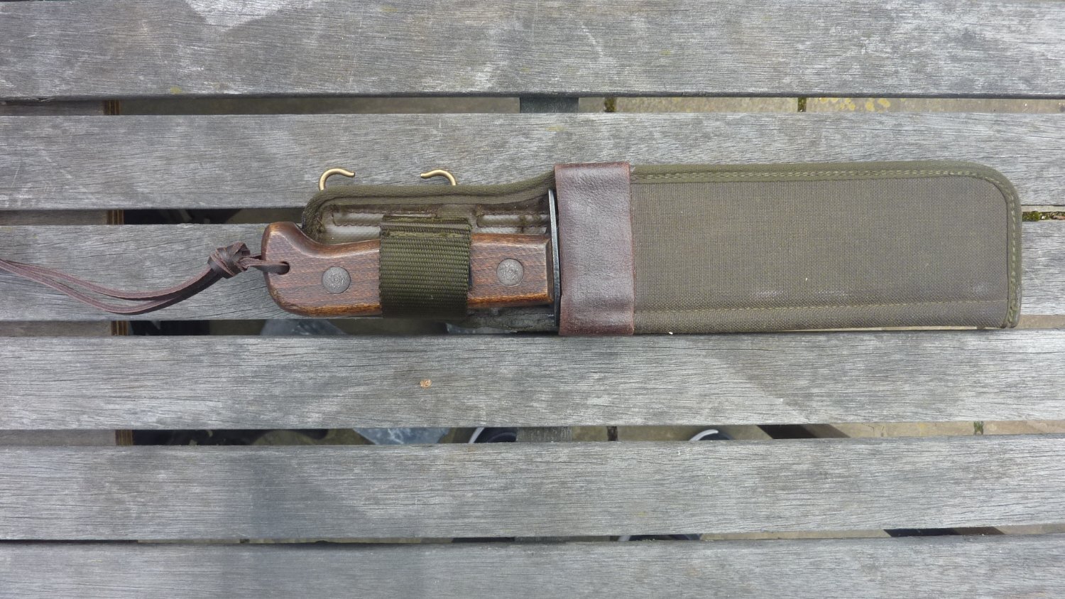 British army survival knife  Knive