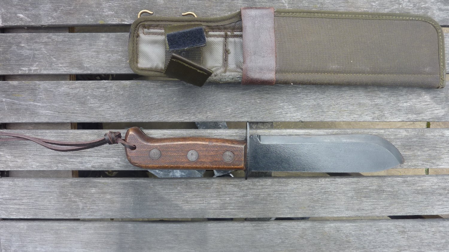  British army survival knife  Knive