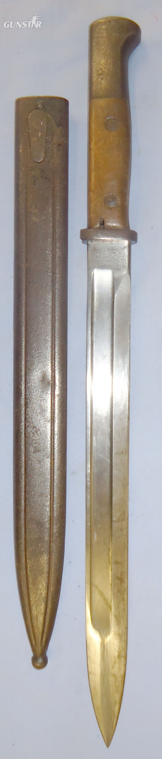 WWI Imperial German Model 1914 Ersatz Bayonet and Scabbard. BAYO 649. Bayonet in 