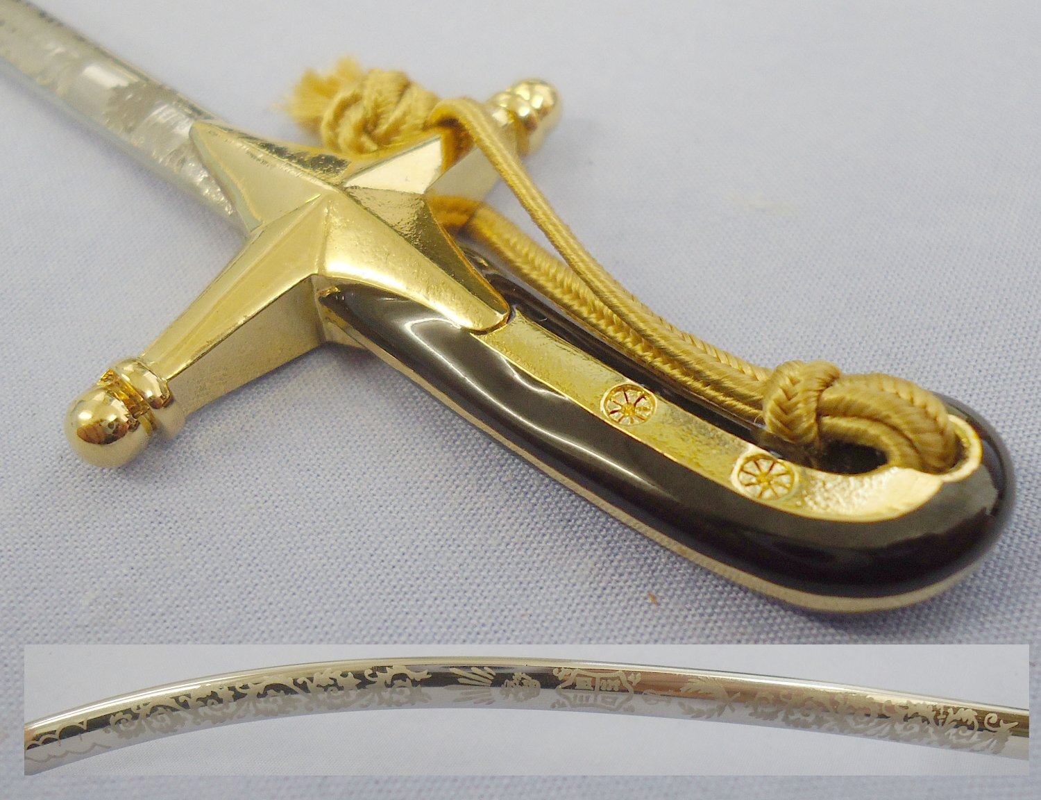  Mint Boxed* Miniature Cavalry Officers Sword by Manufacturer Wilkinson Sword. MISC 819. Sword