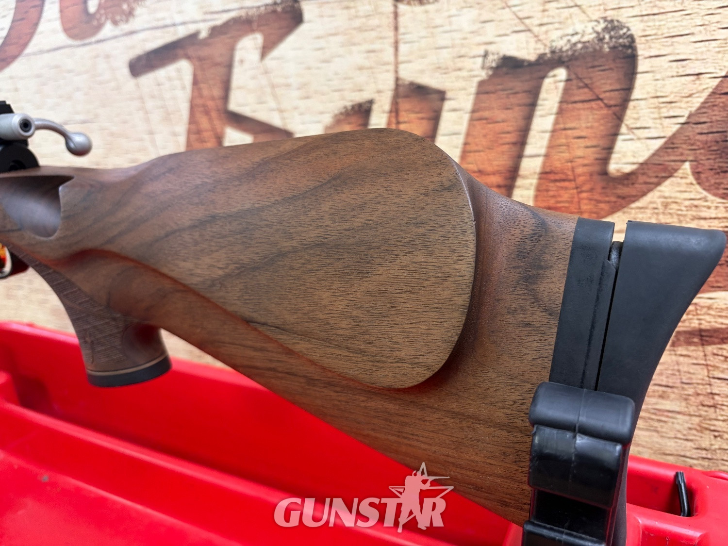 Air Arms S400 Rifle Walnut Thumbhole .22