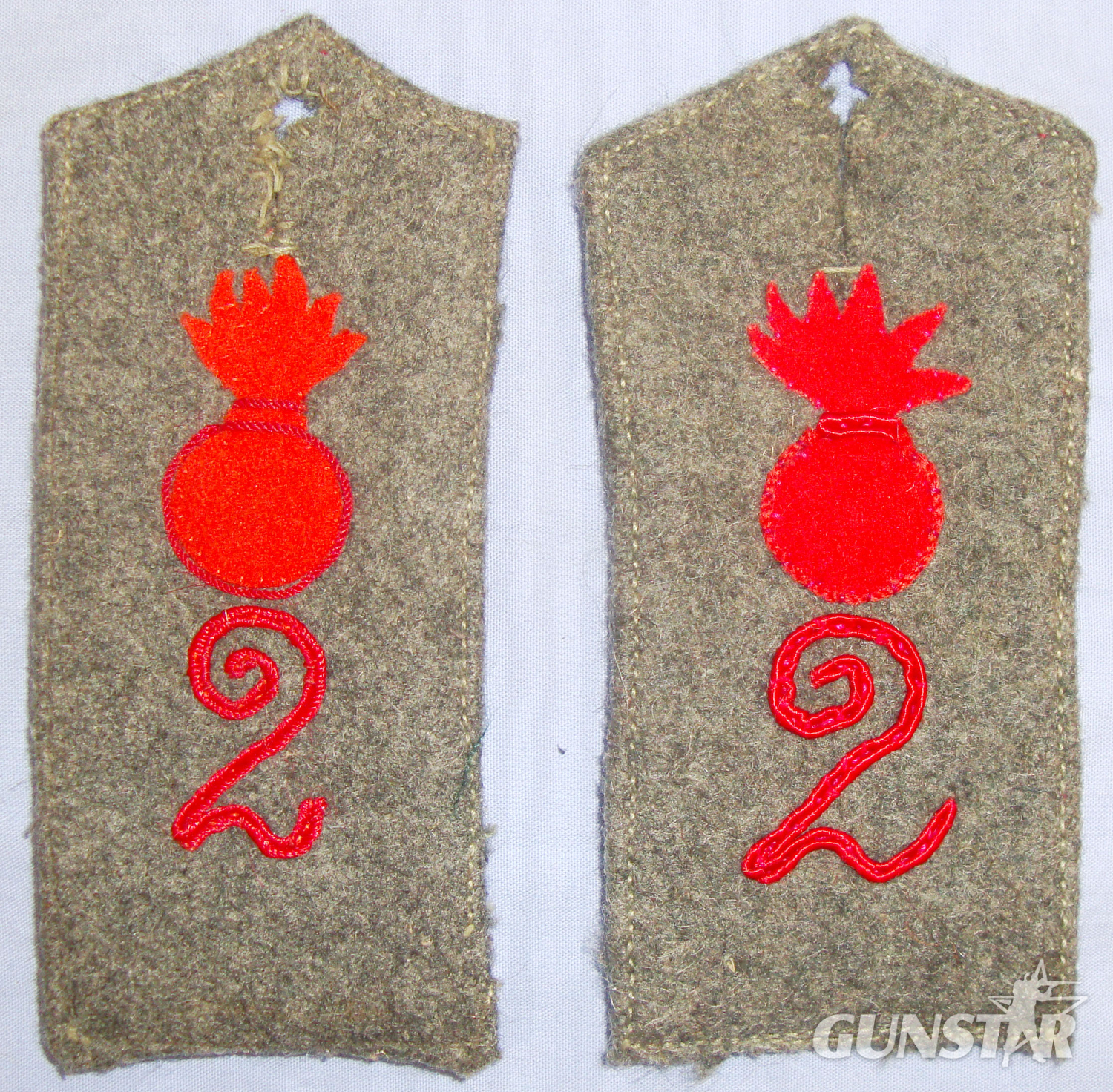 Pair British Army Foot Guards Wool Greatcoat Shoulder Straps. BA 408. Pair British Army Foot Guards Wool Greatcoat Shoulder Straps. BA 408. Antique & Militaria in 