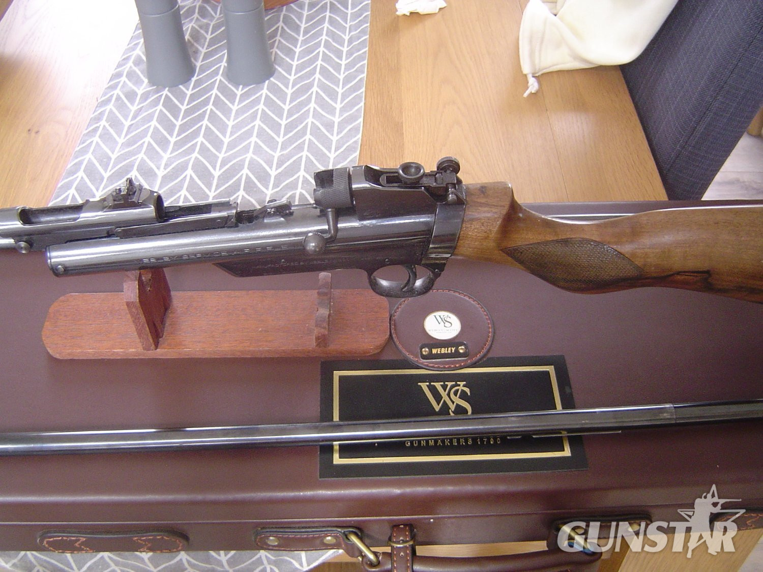 Webley / Webley & Scott Service .22 in 