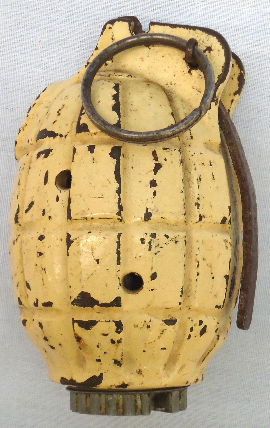 INERT DEACTIVATED. British WW2, 1942 dated Mills No 36 MK 1, Instruction Hand Grenade By H Limited. - O 1970 INERT DEACTIVATED. British WW2, 1942 dated Mills No 36 MK 1, Instruction Hand Grenade By H Limited. - O 1970  Other Ammunition - {CATEGORY}
