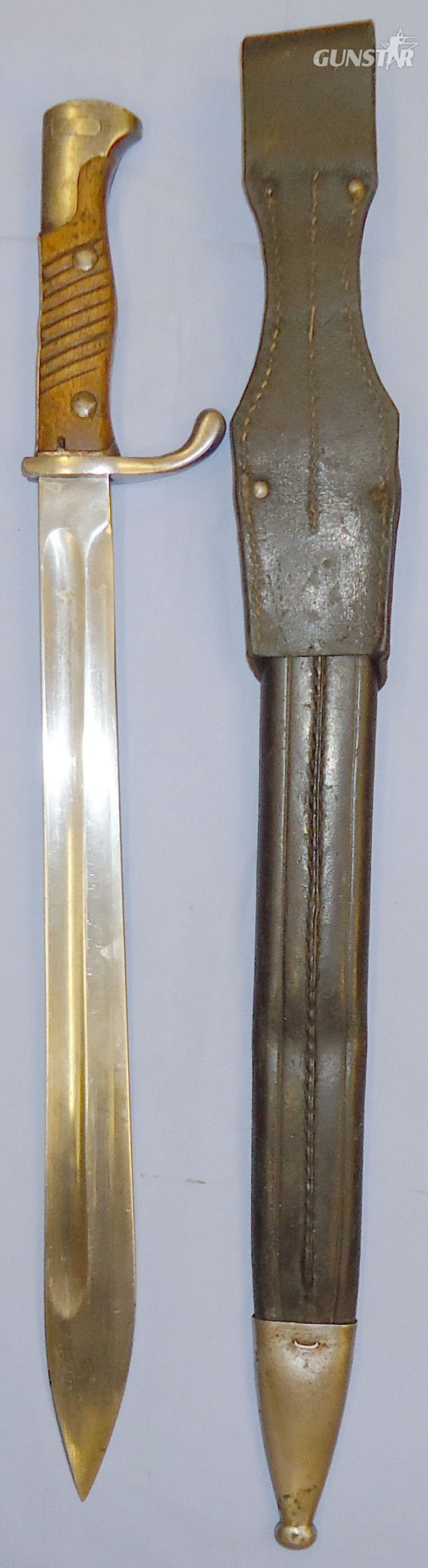  Very Good Condition* German WWI M1898/05 ‘Butcher Bayonet’ Earlier First Pattern Scabbard and Leather Frog. 11523:2. Bayonet