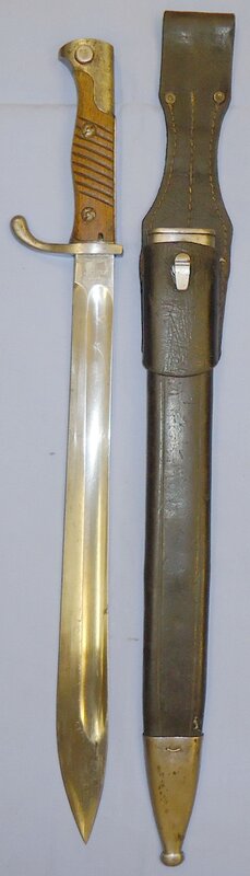Very Good Condition* German WWI M1898/05 ‘Butcher Bayonet’ Earlier First Pattern Scabbard and Leather Frog. 11523:2. Bayonet