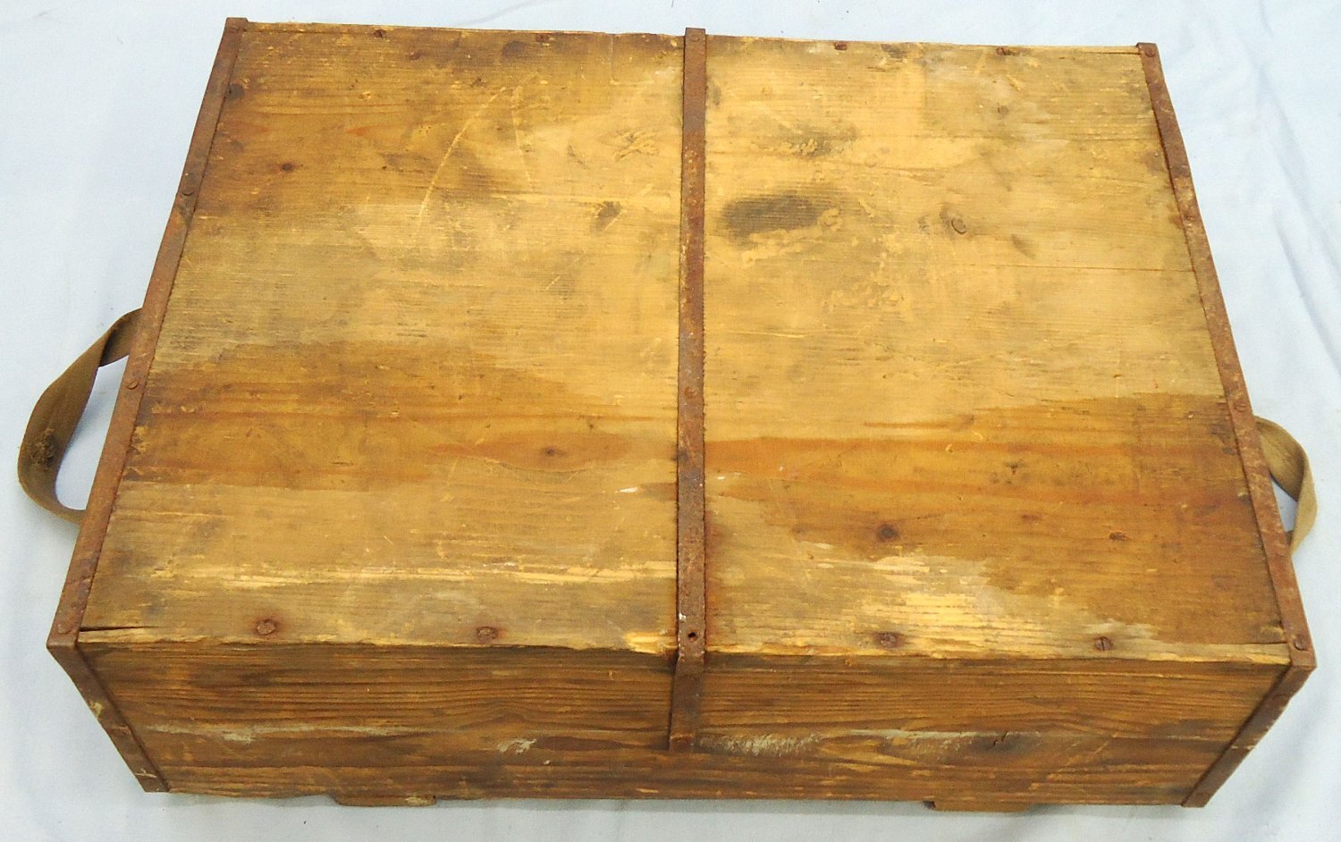 {CATEGORY} - WW2, German, 1943 Dated, Wooden Patronenkasten 88 (Ammunition Box), K98, Mg34/42 . - O 2109 WW2, German, 1943 Dated, Wooden Patronenkasten 88 (Ammunition Box), K98, Mg34/42 . - O 2109  Other Ammunition