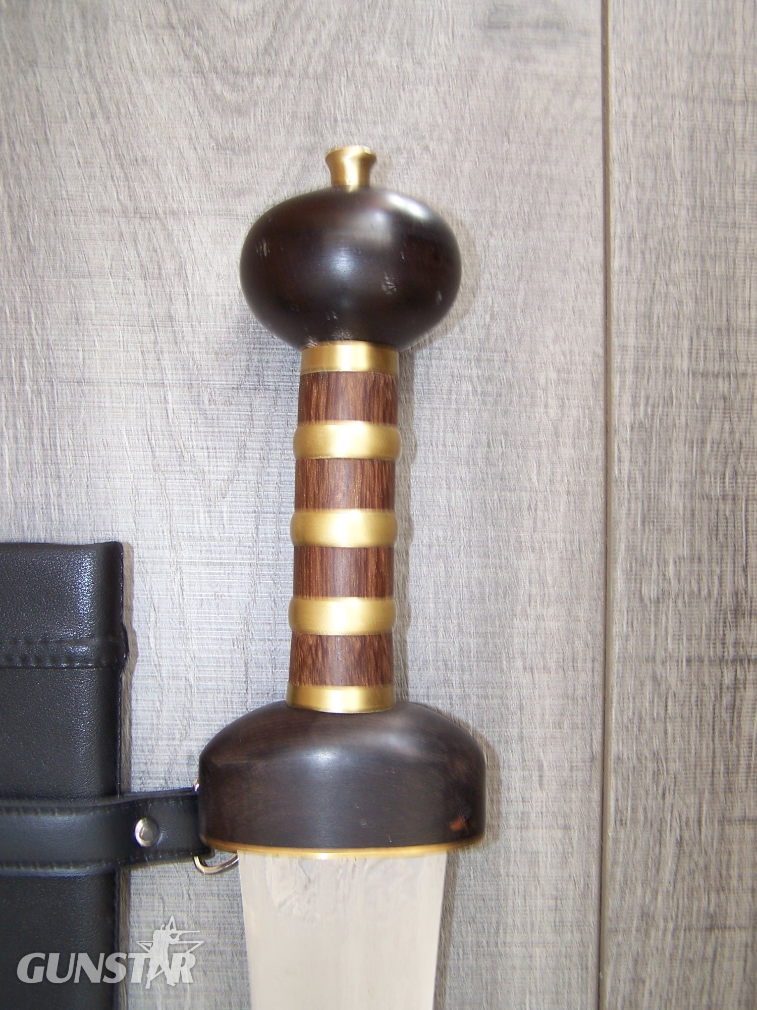 RAVEN FORGE GLADIUS Sword - {CATEGORY}