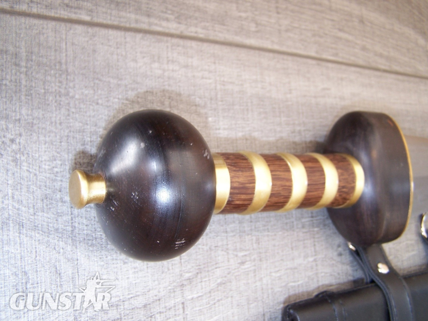 {CATEGORY} - RAVEN FORGE GLADIUS Sword