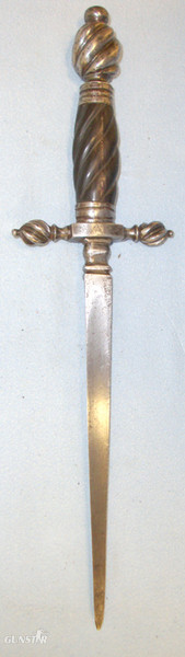 Rare, Original, 17th Century (1650-1690) Italian Assassins' Stiletto Dagger. Other Blade