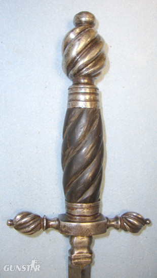  Rare, Original, 17th Century (1650-1690) Italian Assassins' Stiletto Dagger. Other Blade