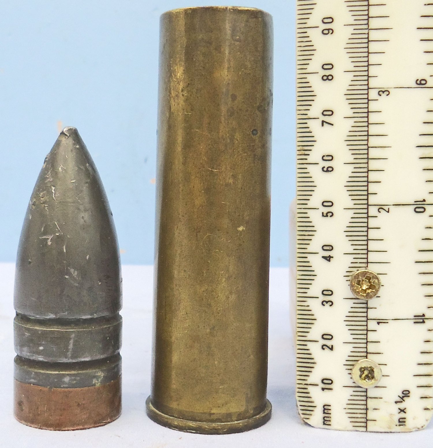 DEACTIVATED INERT. British, Unfired, 1 Inch Aiming Tube Round. - O 2251 DEACTIVATED INERT. British, Unfired, 1 Inch Aiming Tube Round. - O 2251  Other Ammunition 