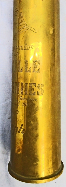 {CATEGORY} - INERT DEACTIVATED. American WW2, 1945 Dated Trench Art ‘Battle of the Ardennes’ 57mm (57x441R) Anti-Tank Gun Fired Cartridge Case. - O 1830 INERT DEACTIVATED. American WW2, 1945 Dated Trench Art ‘Battle of the Ardennes’ 57mm (57x441R) Anti-Tank Gun Fired Cartridge Case. - O 1830  Other Ammunition in 