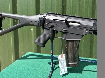 Sig Sauer 522 SWAT Semi-Auto .22 Long Rifle (.22 LR) Rifle