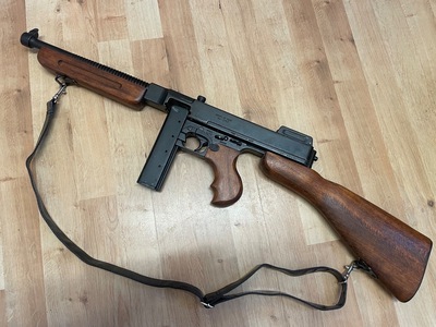 Denix Tommy Gun Denix Thompson M1928/M1928A1 Tommy Gun - Non-firing