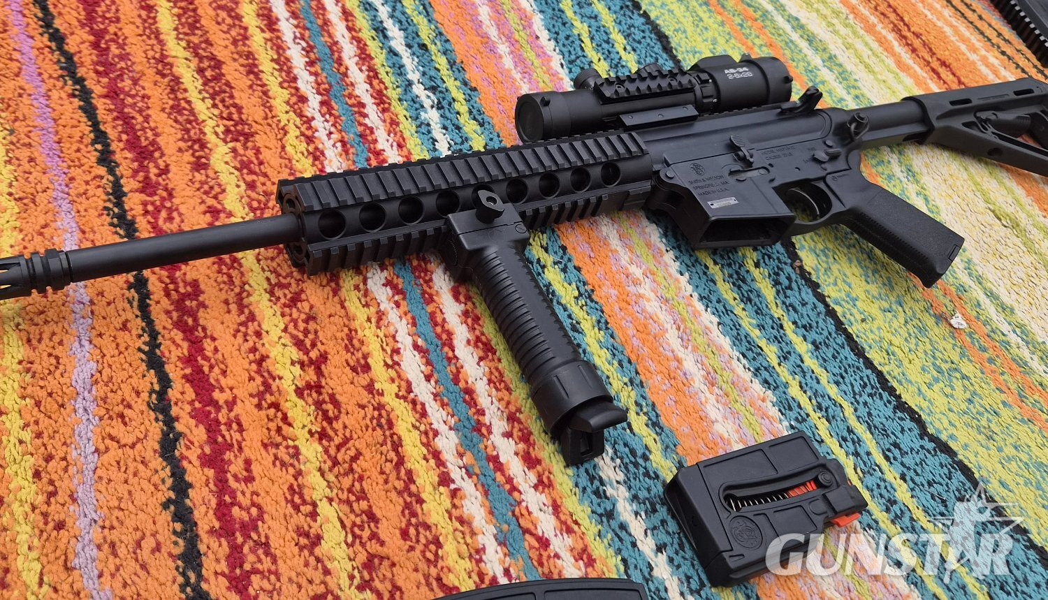  Smith & Wesson M&P 15-22 Semi-Auto .22 Long Rifle (.22 LR) Rifle