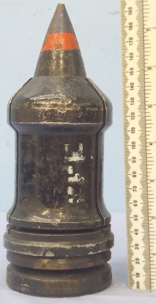DEACTIVATED INERT. WW2 1945 dated Unfired British 17pr (76.2 x 583R) APDS/T (Armour Piercing Discarding Sabot/Trace) Round. - O 1914 DEACTIVATED INERT. WW2 1945 dated Unfired British 17pr (76.2 x 583R) APDS/T (Armour Piercing Discarding Sabot/Trace) Round. - O 1914  Other Ammunition - {CATEGORY} in 