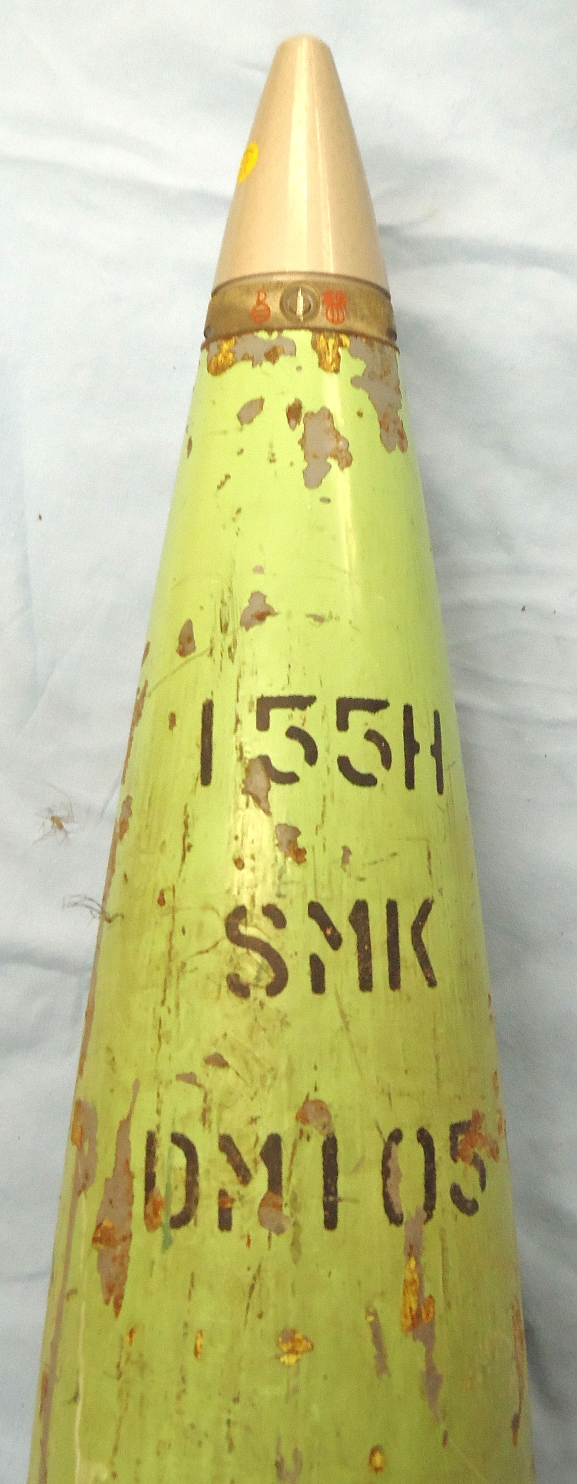 INERT DEACTIVATED. Fired, 155MM NATO FH70 Smoke Projectile. - O 2001 INERT DEACTIVATED. Fired, 155MM NATO FH70 Smoke Projectile. - O 2001  Other Ammunition