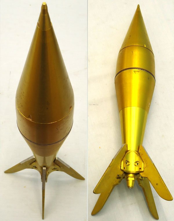 INERT DEACTIVATED. Rare, Early, Unfired, Cockerell 90mm gun (90x352) HEAT (High Explosive Anti-Tank) (Fin Stabilised, Hollow Charge) Round, Factory Display/Instructional Projectile for the Cockerell Mk3-MA1 90mm gun. - O 2272 INERT DEACTIVATED. Rare, Early, Unfired, Cockerell 90mm gun (90x352) HEAT (High Explosive Anti-Tank) (Fin Stabilised, Hollow Charge) Round, Factory Display/Instructional Projectile for the Cockerell Mk3-MA1 90mm gun. - O 2272  Other Ammunition