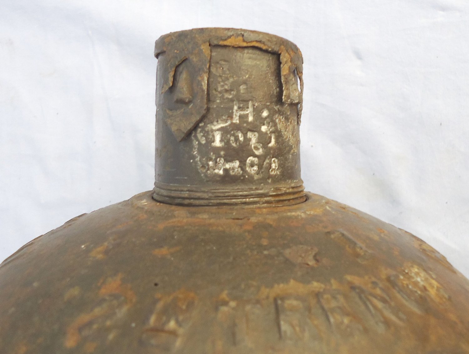 INERT DEACTIVATED. Original, 1917 Dated, British, High Explosive (HE) 2 Inch Medium Trench Mortor. - O 2238 INERT DEACTIVATED. Original, 1917 Dated, British, High Explosive (HE) 2 Inch Medium Trench Mortor. - O 2238  Other Ammunition - {CATEGORY}