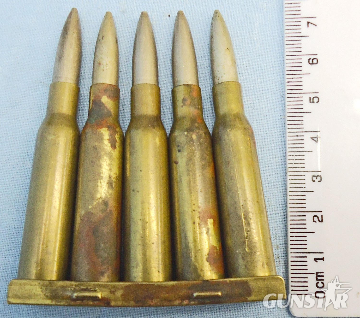 INERT DEACTIVATED. WW2, Japanese 6.5mm (6.5x50SR) Arisaka 5 Ball Rounds in a Brass and Steel Stripper Clip. O 2311 INERT DEACTIVATED. WW2, Japanese 6.5mm (6.5x50SR) Arisaka 5 Ball Rounds in a Brass and Steel Stripper Clip. O 2311 Various Other Ammunition - {CATEGORY} in 