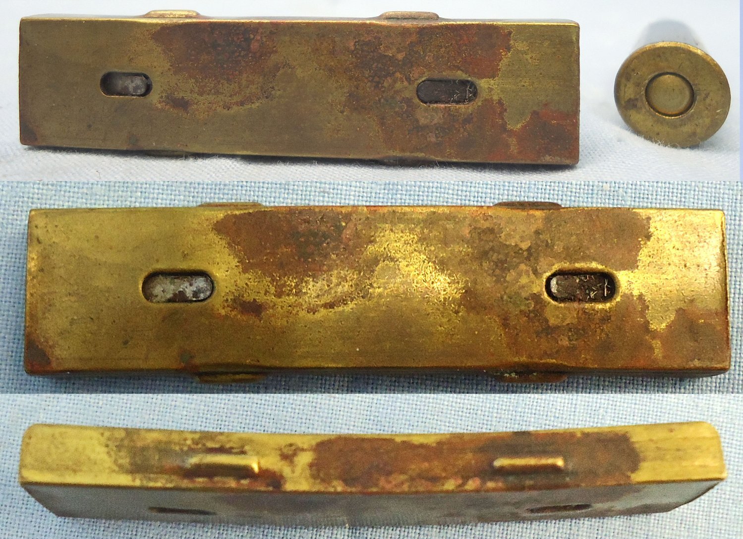  INERT DEACTIVATED. WW2, Japanese 6.5mm (6.5x50SR) Arisaka 5 Ball Rounds in a Brass and Steel Stripper Clip. O 2311 INERT DEACTIVATED. WW2, Japanese 6.5mm (6.5x50SR) Arisaka 5 Ball Rounds in a Brass and Steel Stripper Clip. O 2311 Various Other Ammunition