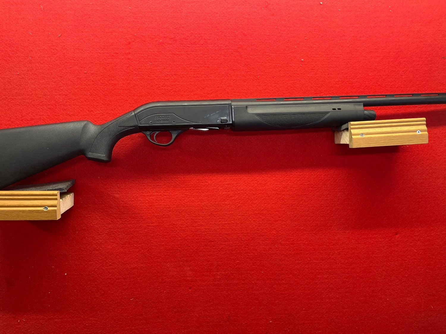 Hatsan Arms Escort Magnum Semi-Auto 12 Bore/gauge - {CATEGORY}