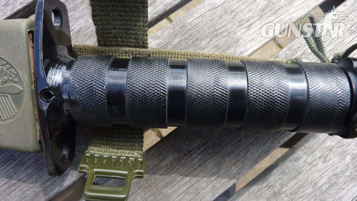 Universal survival Knive 