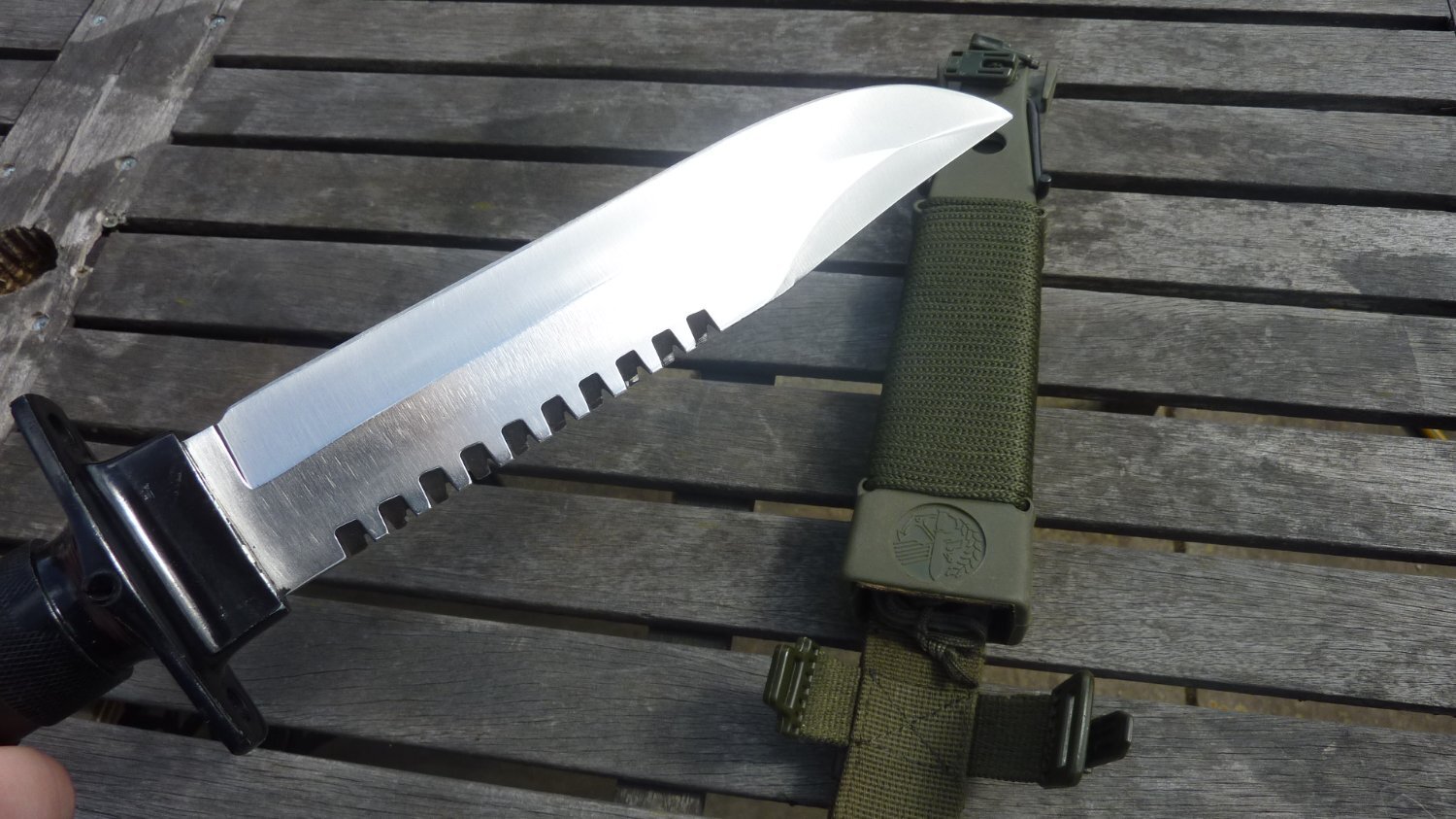 Universal survival Knive - {CATEGORY}