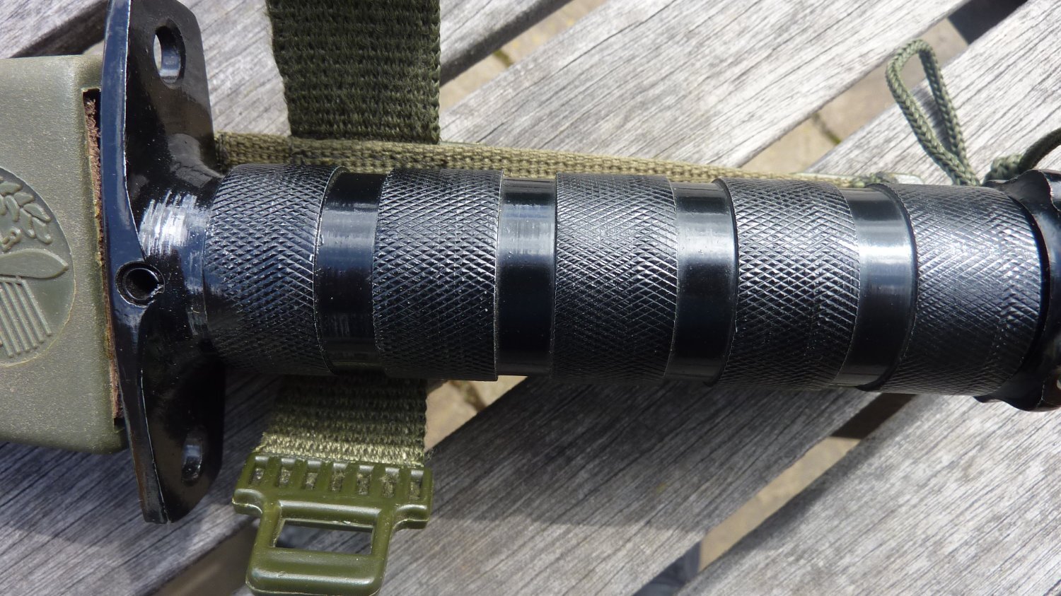 Universal survival Knive 
