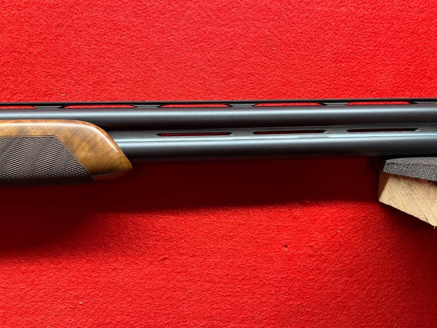 Beretta 694 Black DLC Over and Under 12 Bore/gauge - {CATEGORY} in 