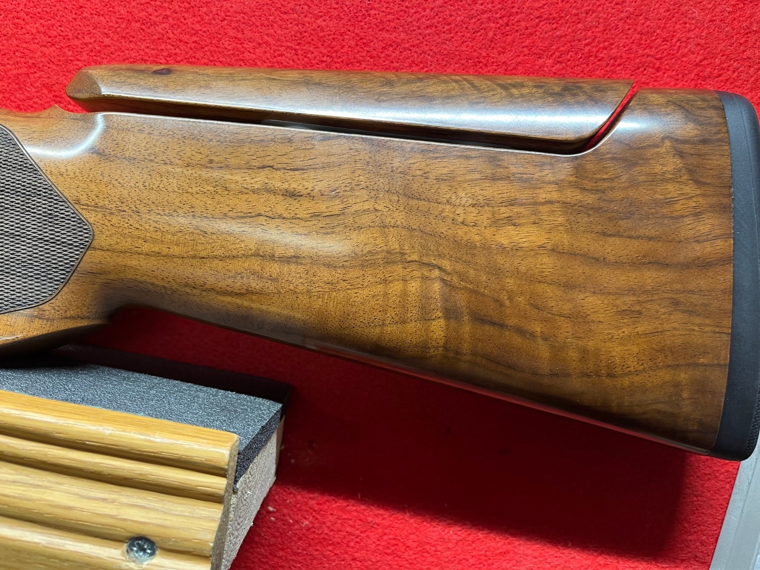 Beretta 694 Black DLC Over and Under 12 Bore/gauge 