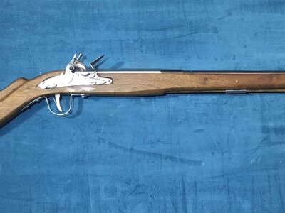 Unknown DOG LOCK Muzzleloader 12 Bore/gauge