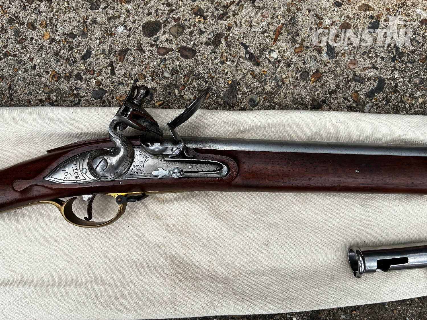 Pedersoli Brown Bess Muzzleloader .70 Cal Muzzleloader - {CATEGORY}