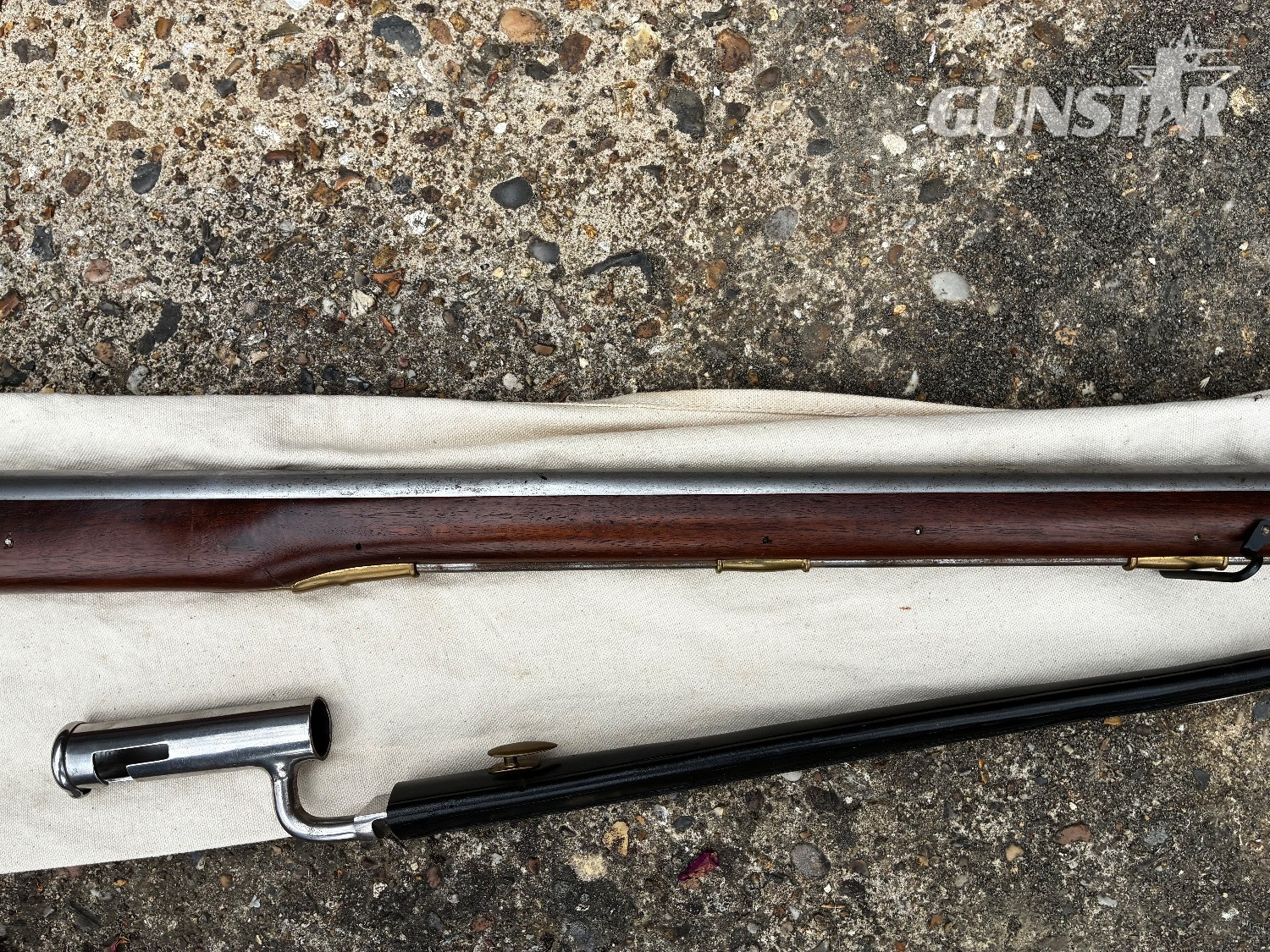 Pedersoli Brown Bess Muzzleloader .70 Cal Muzzleloader 