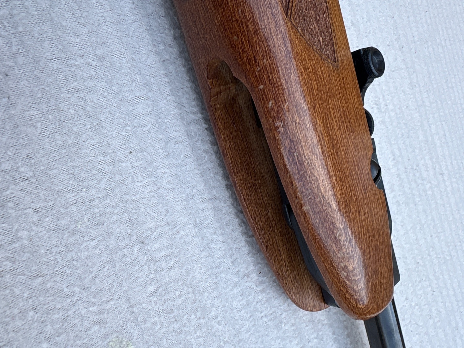  Weihrauch I bought this .177 calibre HW99S and it hasn’t had much use and been sat in my gun cabinet for a while. It a legitimate UK legal spec with Hull Cartridge stamped on the barrel with the number 2288577 next to it.  .177