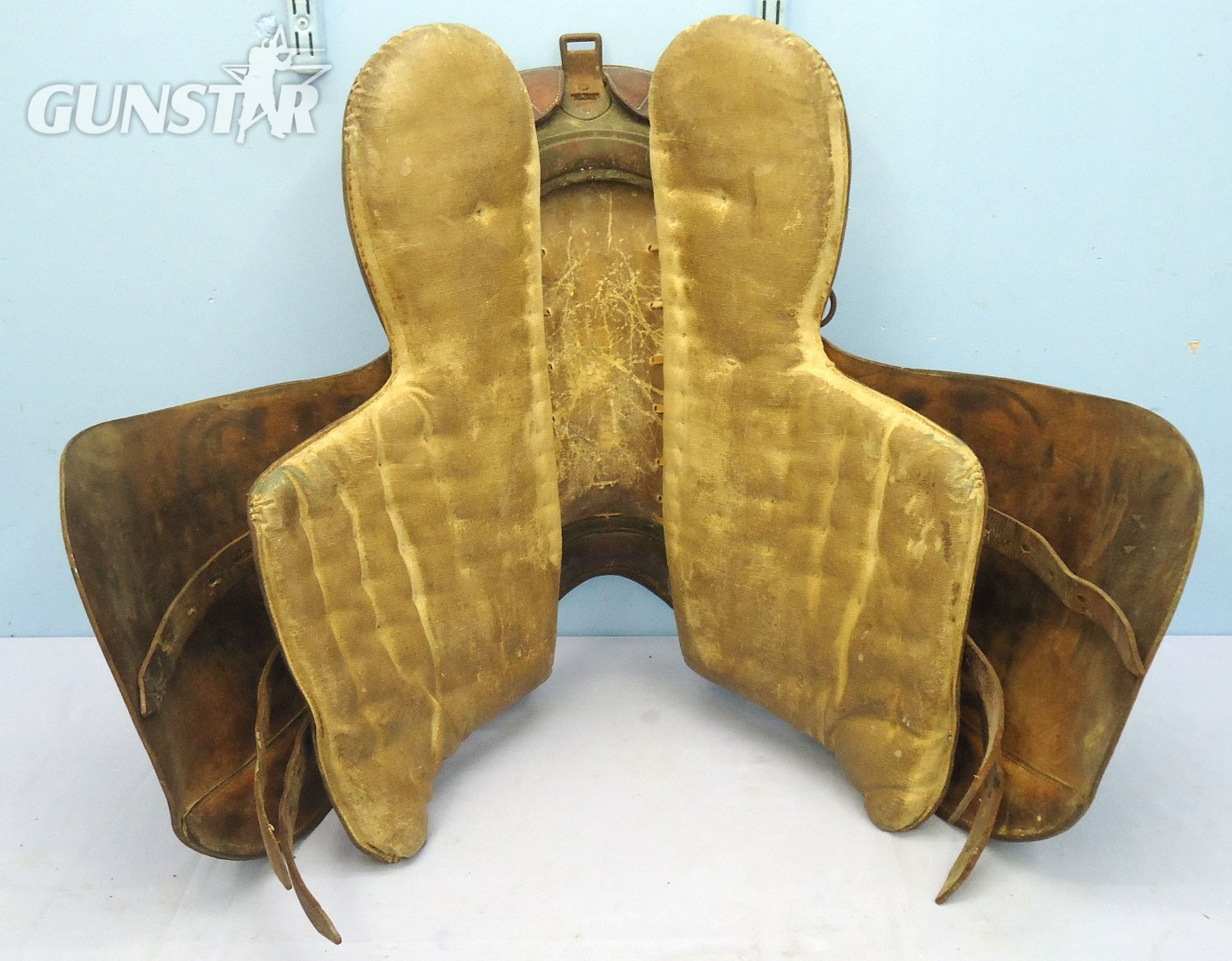 German, 1936 Dated, Military Leather Cavalry Saddle. - L 158 German, 1936 Dated, Military Leather Cavalry Saddle. - L 158 Antique & Militaria