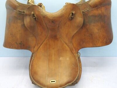 German, 1936 Dated, Military Leather Cavalry Saddle. - L 158 German, 1936 Dated, Military Leather Cavalry Saddle. - L 158 Antique & Militaria