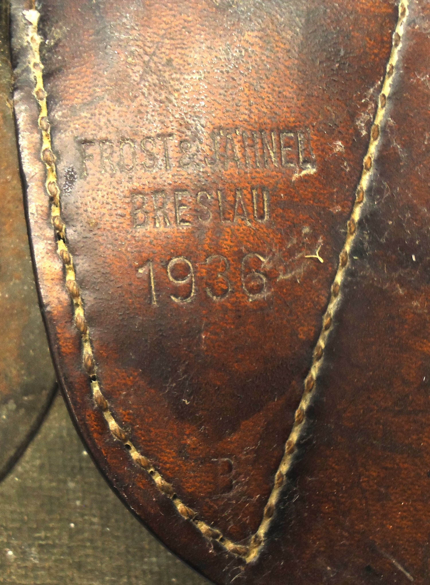 German, 1936 Dated, Military Leather Cavalry Saddle. - L 158 German, 1936 Dated, Military Leather Cavalry Saddle. - L 158 Antique & Militaria - {CATEGORY} in 