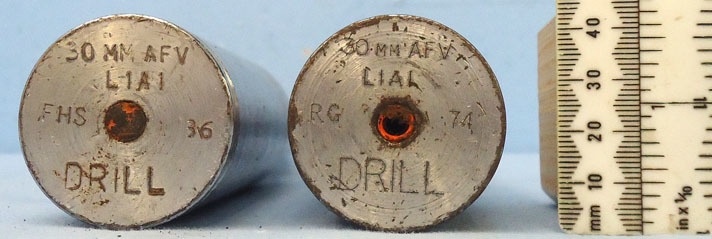  INERT DEACTIVATED. British L1A1 30mm Rarden (30 x 170) Cannon Round For The Warr INERT DEACTIVATED. British L1A1 30mm Rarden (30 x 170) Cannon Round For The Warr Antique & Militaria