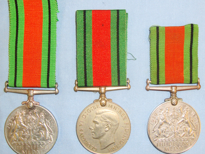 WWII British Defence Medal with Ribbon. BA 420. WWII British Defence Medal with Ribbon. BA 420. Antique & Militaria
