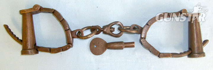 Hiatt Flexible’ Link Handcuffs Marked ‘Yuma’ To The Yuma Police Dept, Arizona , USA Nu Other Accessory