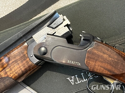 Beretta DT10 Trident Over and Under 12 Bore/gauge