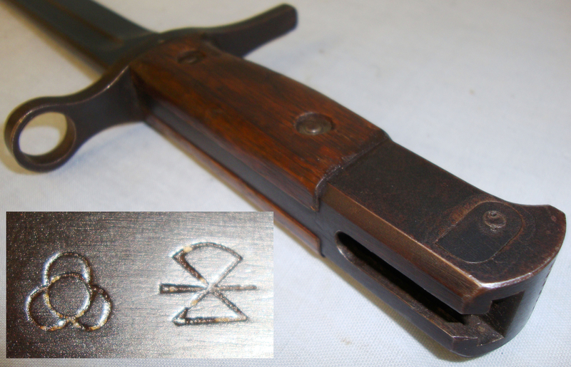 Type 30 Ariska Bayonet with Scabbard and Rare Canvas Frog. BAYO 168 Bayonet