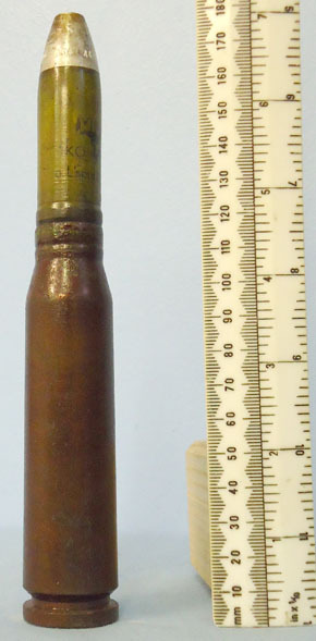 Masden 20x120 HE (High Explosive) (Without Tracer) Round INERT Unfired German made Masden 20x120 HE (High Explosive) (Without Tracer) Rou Antique & Militaria