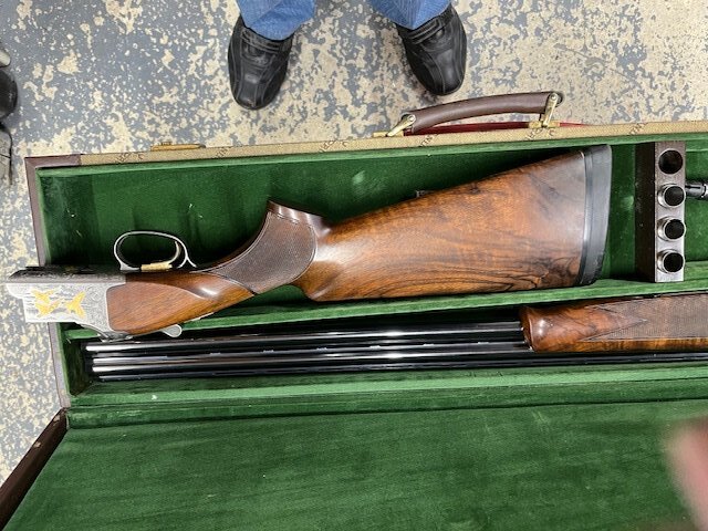 Browning B425 Grade 6 Ultimate Over and Under 12 Bore/gauge